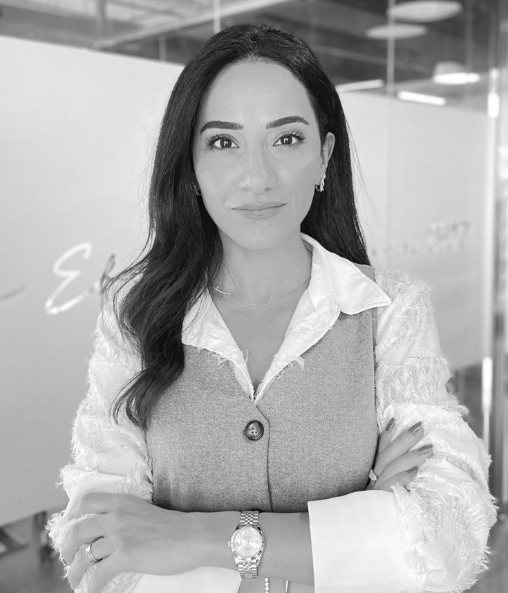 Portrait of Denise Yamine, General Manager of Pin&Notch
